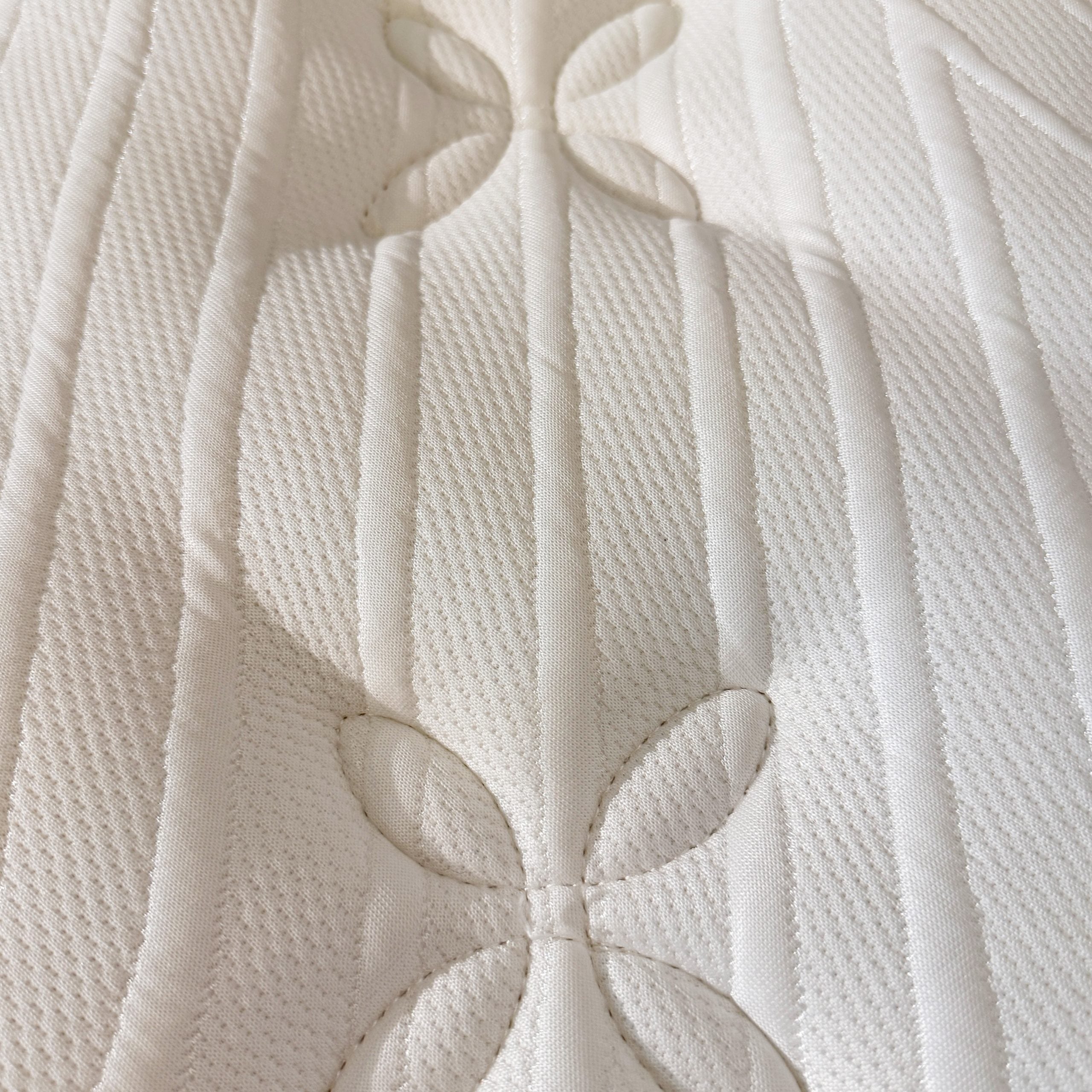 Slumber Pedic Grandeur Luxury 15" Mattress With Bed Frame