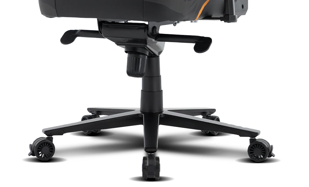 TTRacing Maxx Gaming Chair - Pain Edition