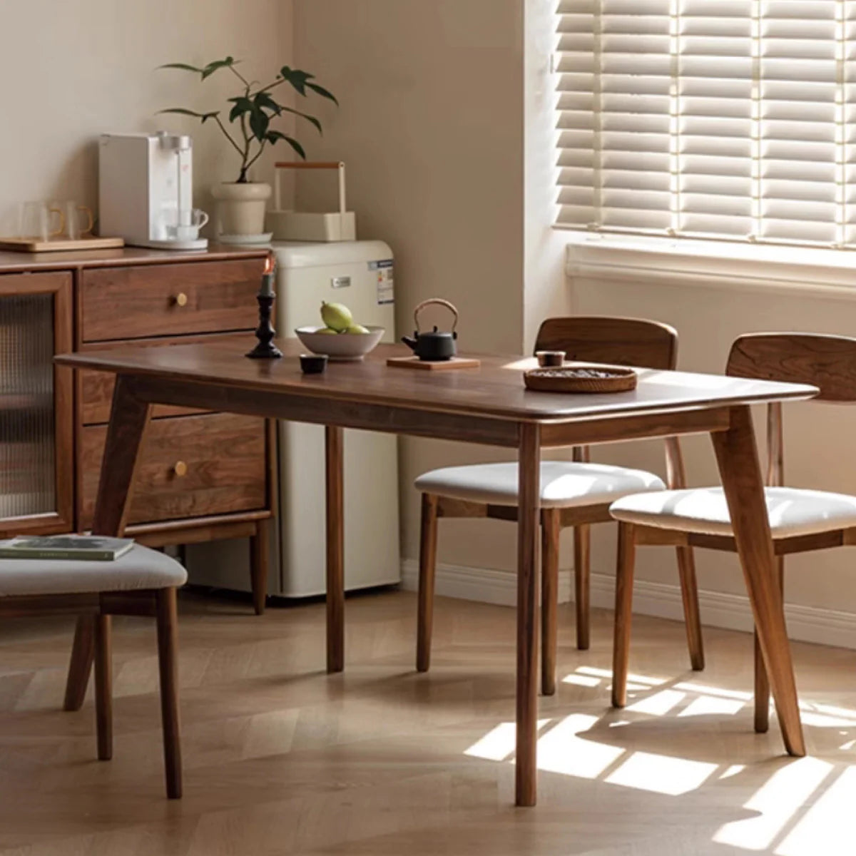 Nadia Dining Table